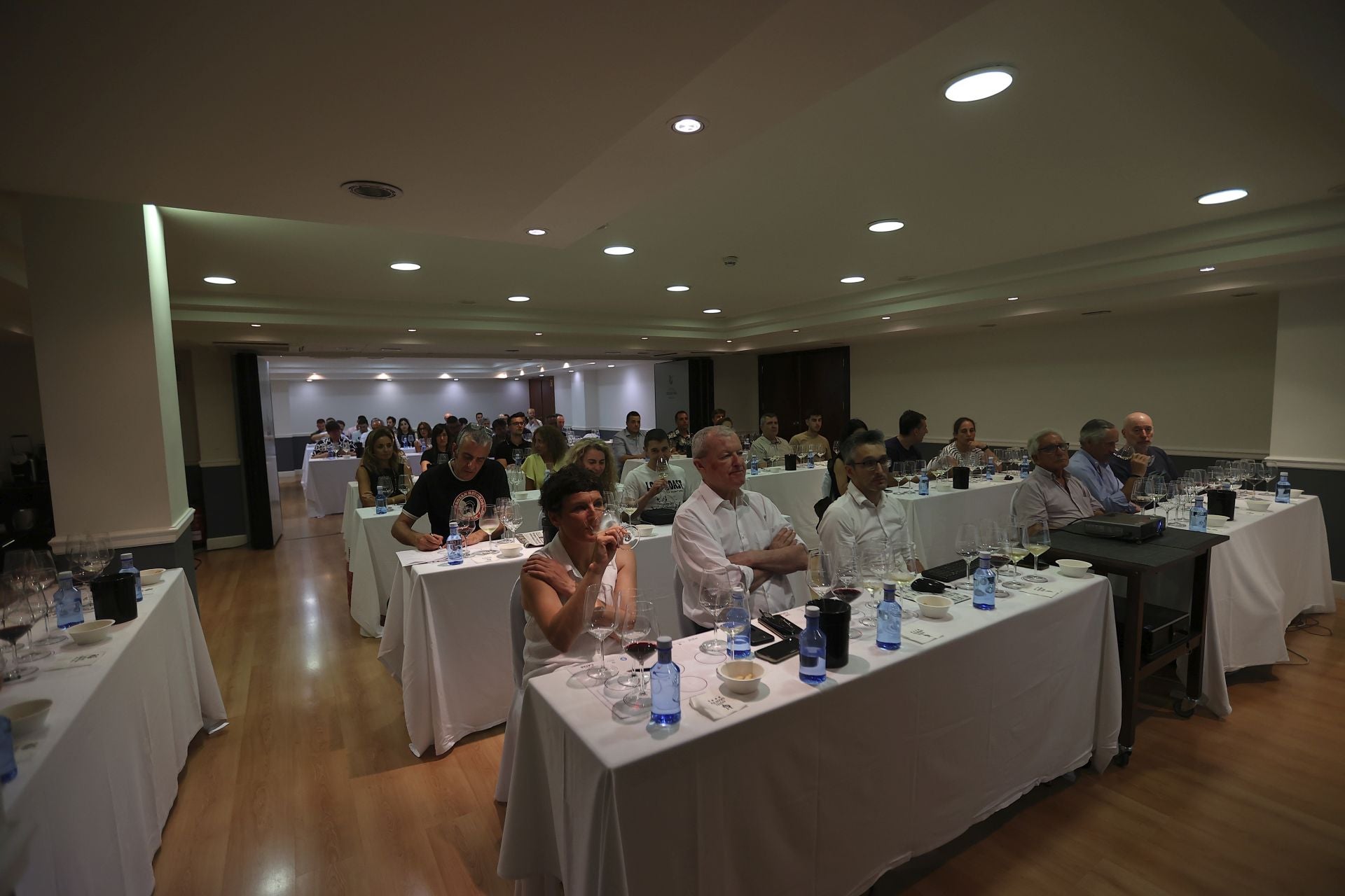 Bárbara Palacios presenta su colección de vinos para lomejordelvino