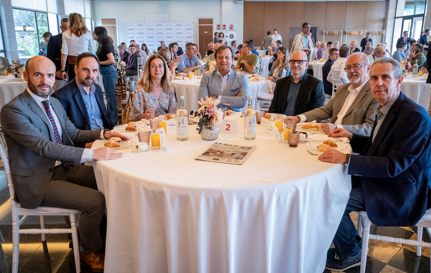 Rubén Marcos, José María Infante, Begoña Martínez Arregui, Quique Martínez Armas, Víctor Visairas, Jesús López y Javier Tardáguila.