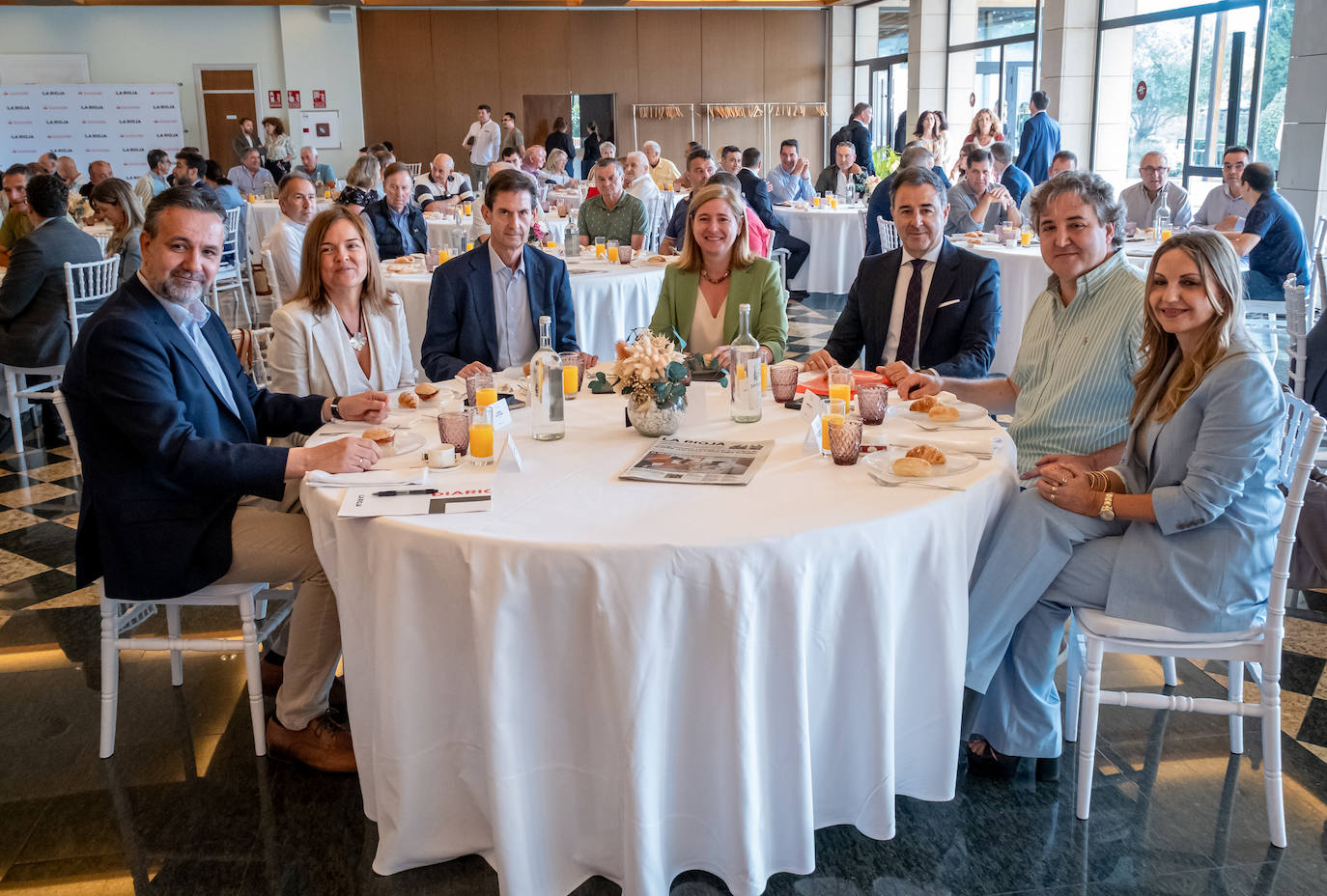 Pablo Álvarez, Lorena Ruiz, Goyo Ezama, Noemí Manzanos, Javier Gallardo, Jorge Muga y Prado Ayala.
