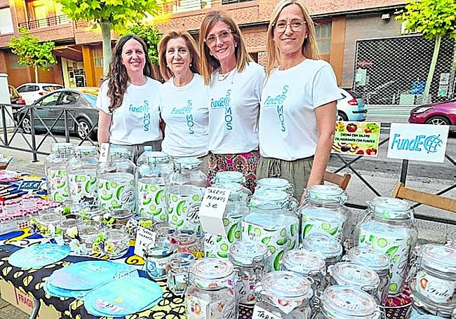 Colaboradoras de la ONG Fundeo.