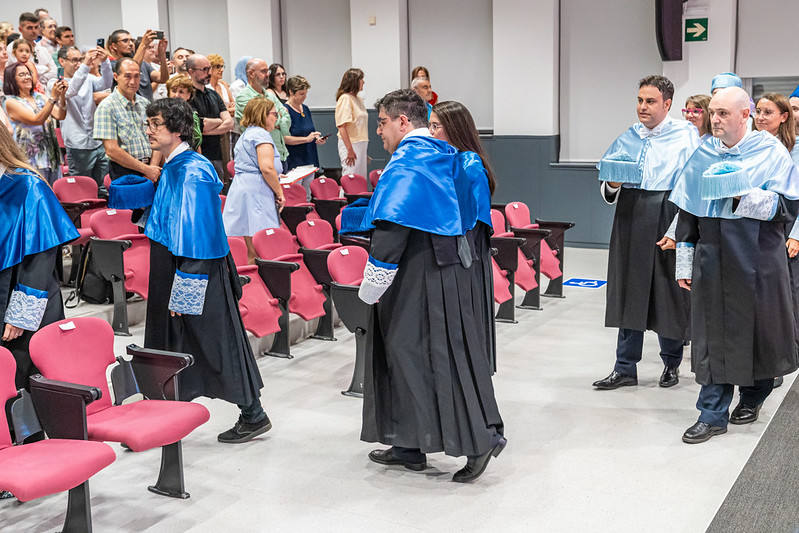 Las imágenes del acto de investidura de nuevos doctores en la UR