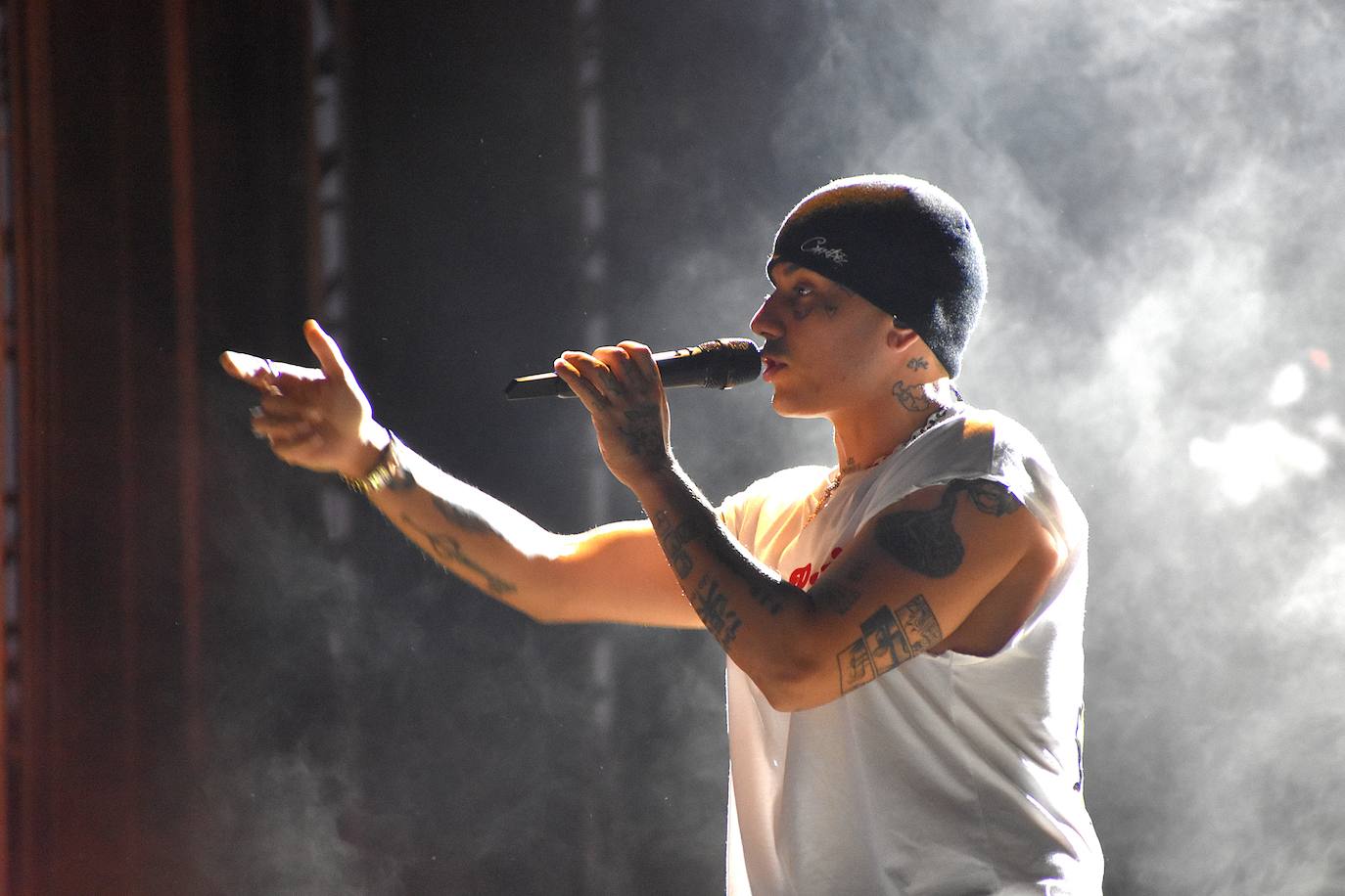 Duki, Timmy Trumpet y fuegos artificiales en el festival Holika