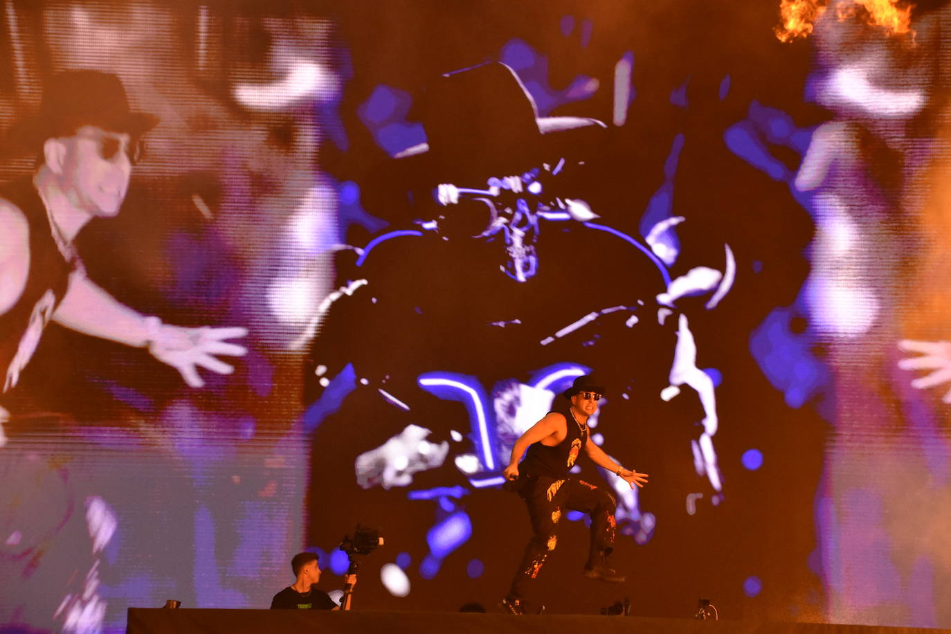 Duki, Timmy Trumpet y fuegos artificiales en el festival Holika