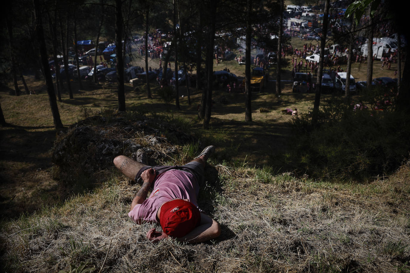 Cascos, gafas, litros de alcohol... las imágenes de la Batalla del Vino en Haro