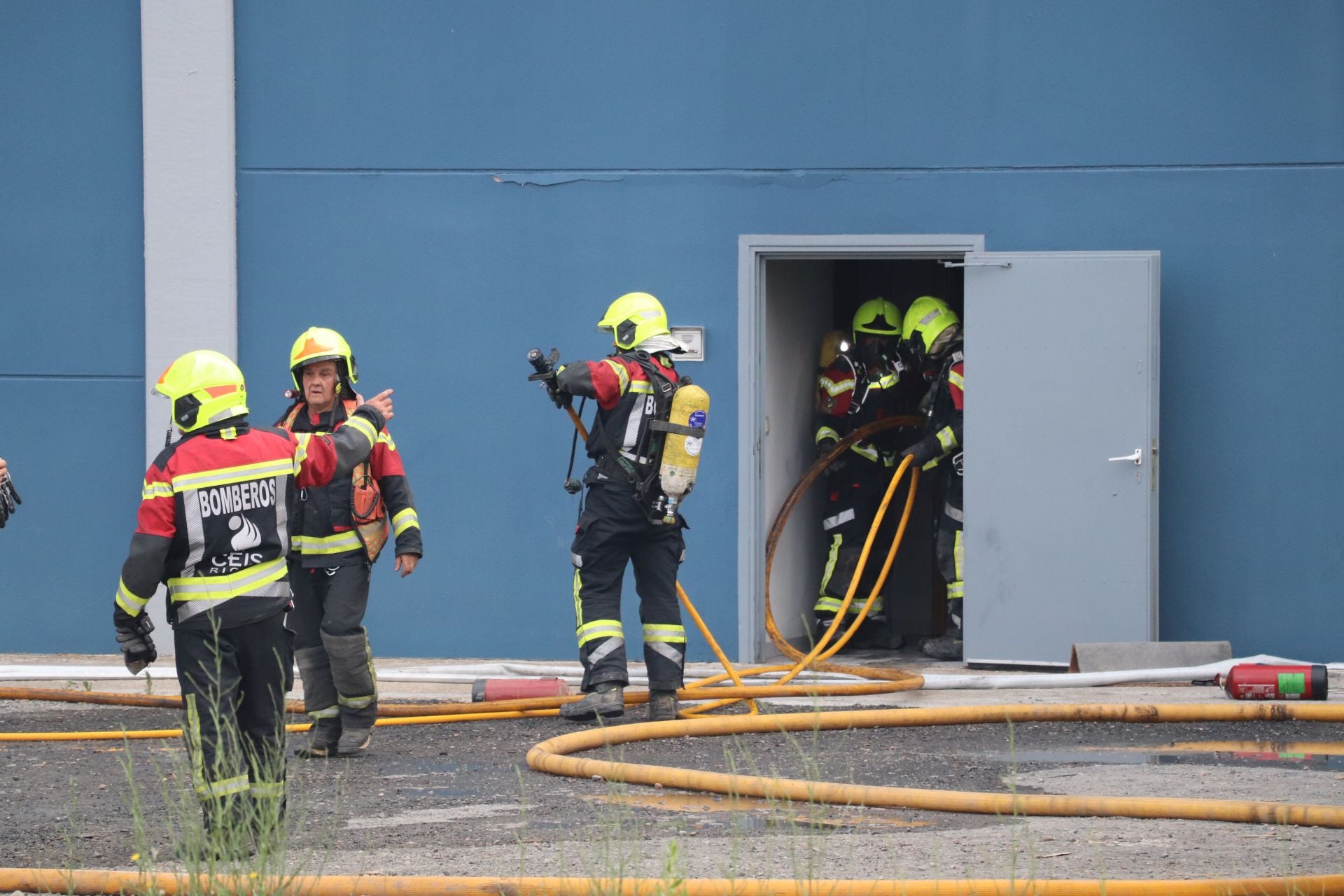 Las imágenes del incendio en Sillalfaro