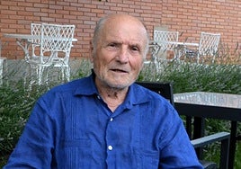 Antonio López, ayer, en los jardines del Parador de Calahorra.