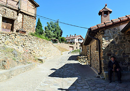 Dimiten los ediles socialistas Fernando Bezares, de Laguna, y Antonia Anés, de San Román