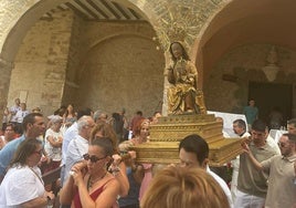 Lomos de Orios cumple con la tradición de la Caridad Grande