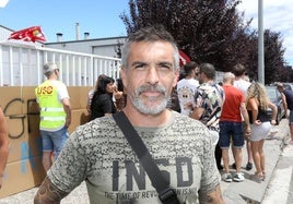 Iván Solano es trabajador de CMP Automotive Handling y miembro del comité.
