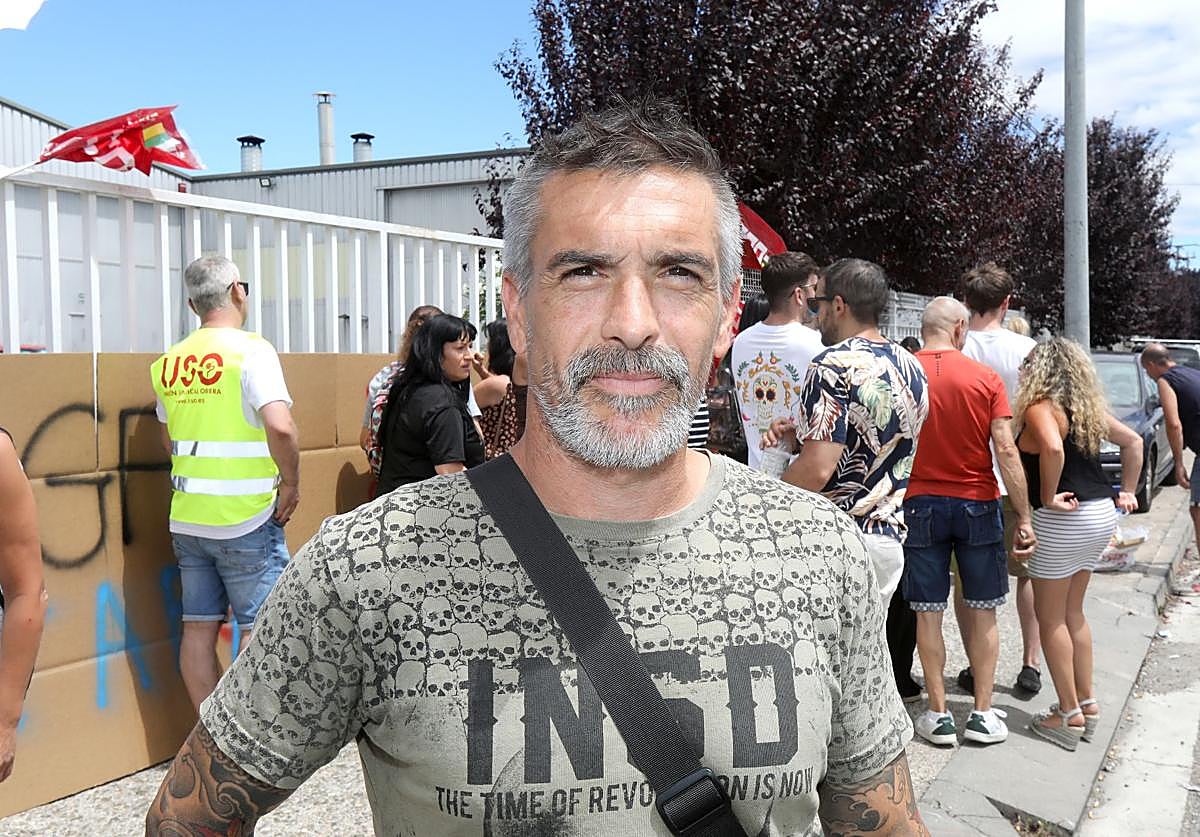 Iván Solano es trabajador de CMP Automotive Handling y miembro del comité.