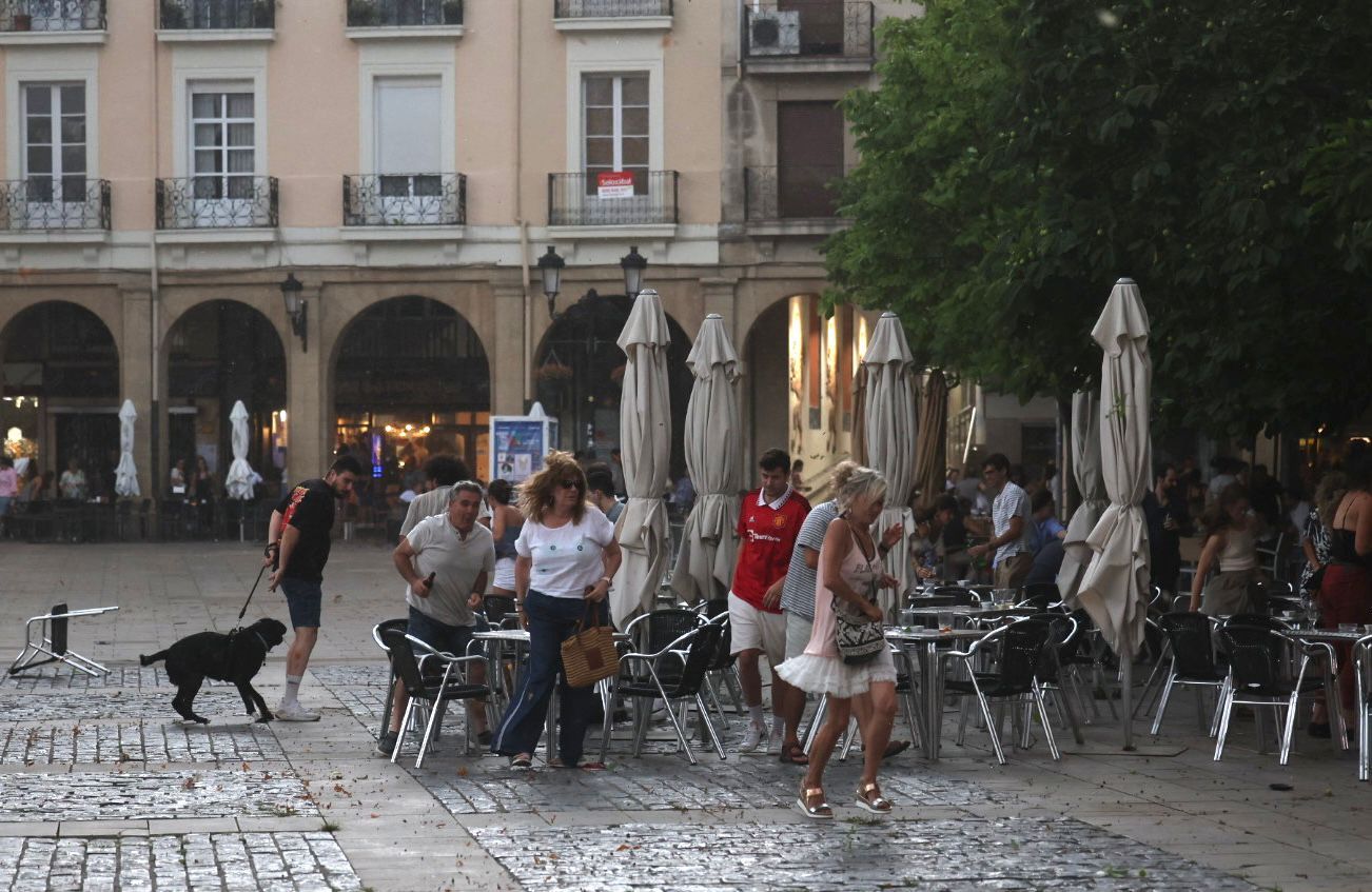 Las imágenes de la fuerte tormenta caída en Logroño