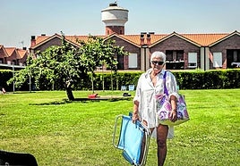 Mayte Gómez, a su llegada a la piscina municipal de Cihuri.