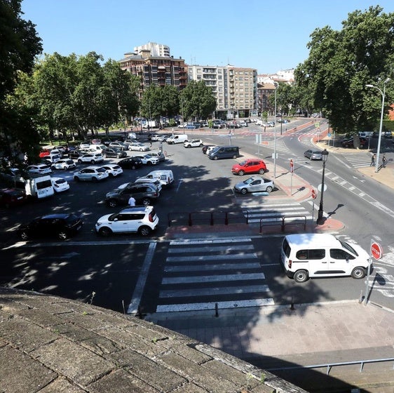 En busca de la muralla del siglo XIX en el entorno del Revellín y Valbuena