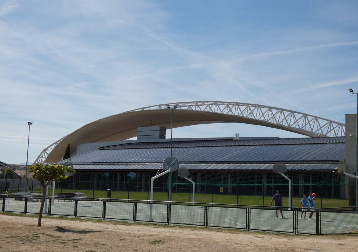 Imagen de archivo del polideportivo de El Mazo.