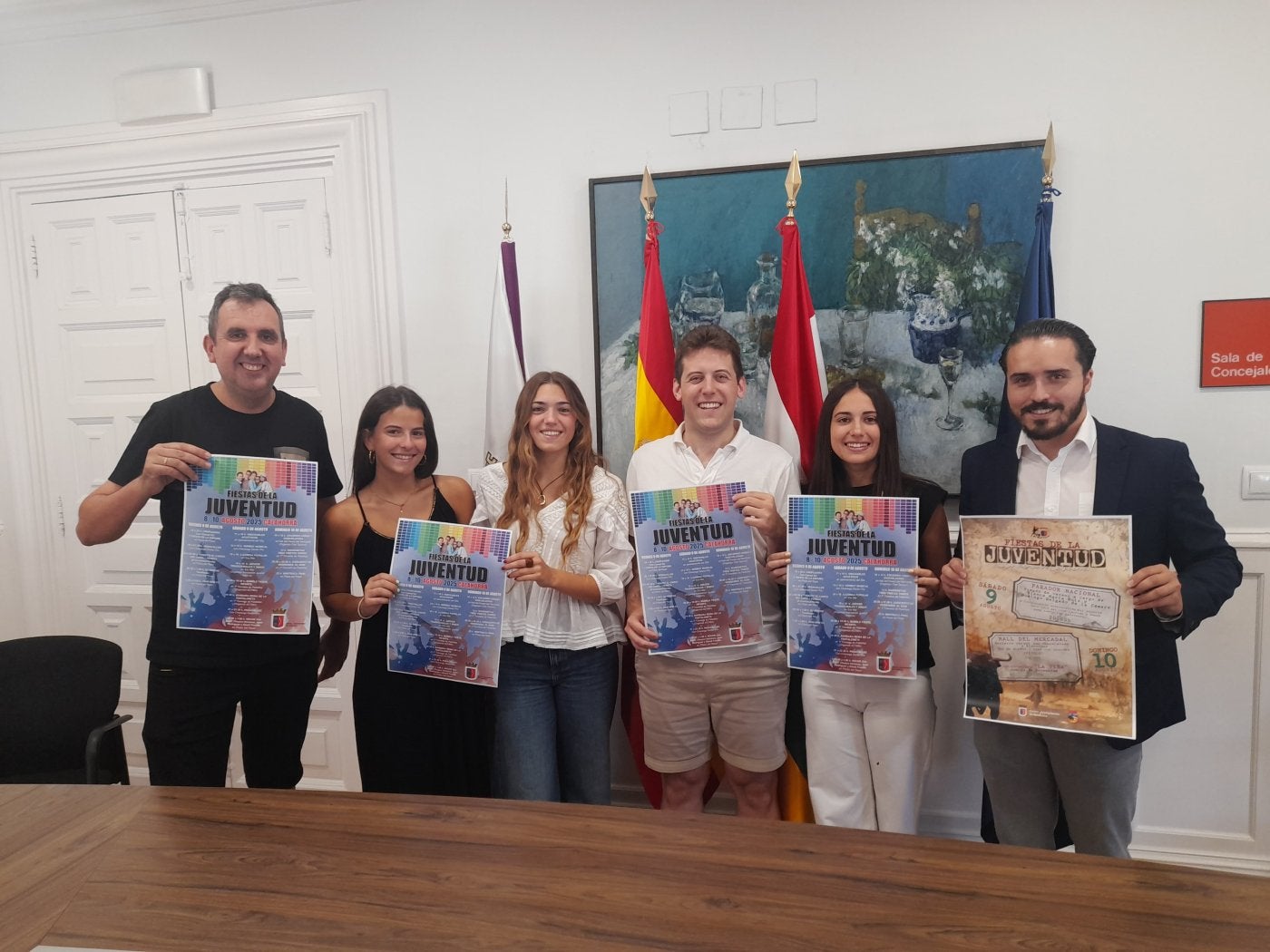 El concejal de Juventud, con representantes de Ajuca, Actiba y Club Taurino de Calahorra.