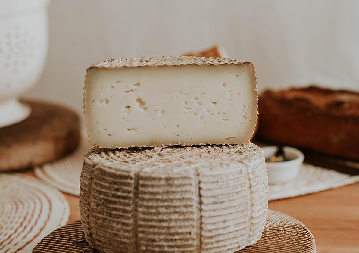 Queso Camerano curado.