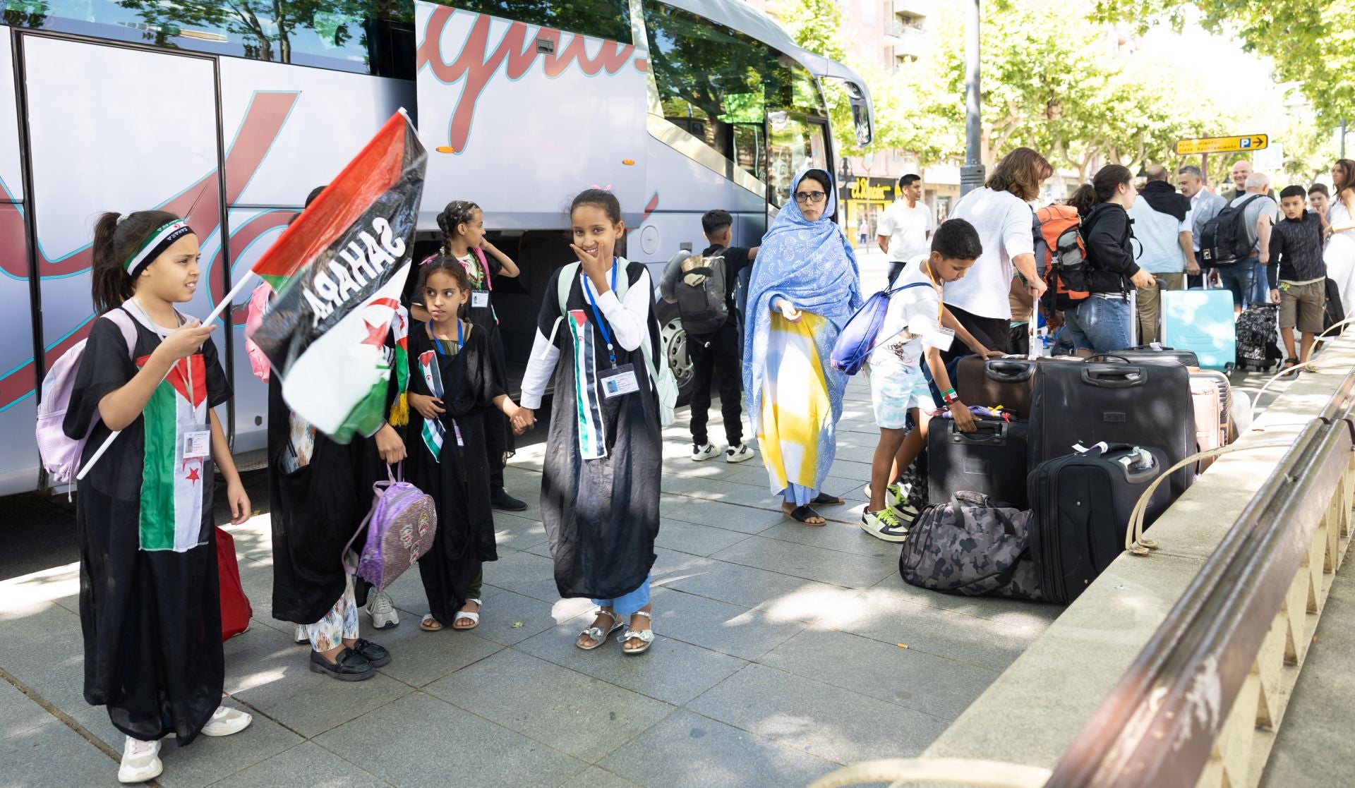 Logroño recibe a los niños saharauis que vivirán con familias de acogida