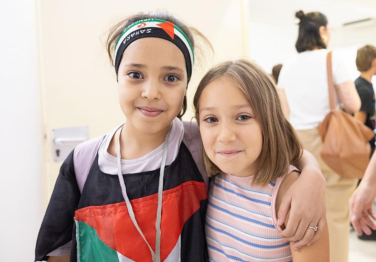 Niños participantes en el programa 'Vacaciones en paz', a su llegada a Logroño.