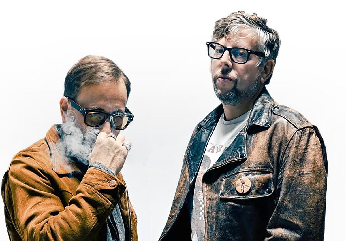 Dan Auerbach, a la izquierda (guitarra y voz), y Patrick Carney (batería) forman The Black Keys.