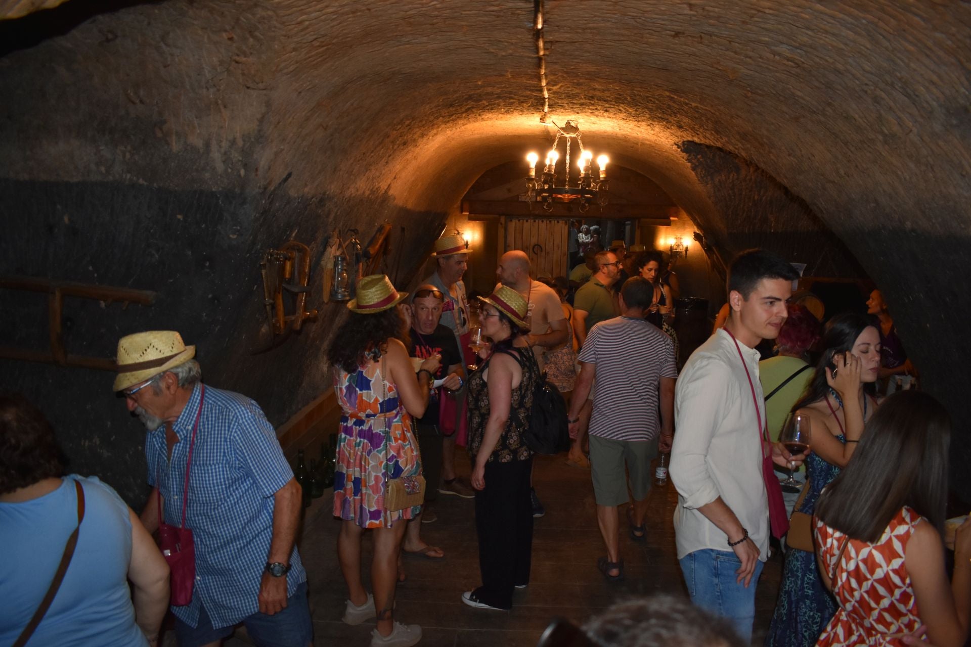 La VI Enoexperiencia BQ repartió 1.100 copas en Quel