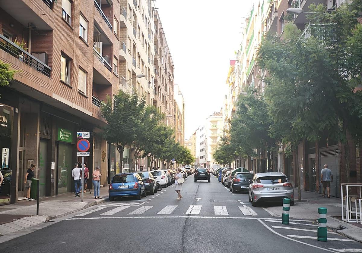 La calle Lardero, este lunes.