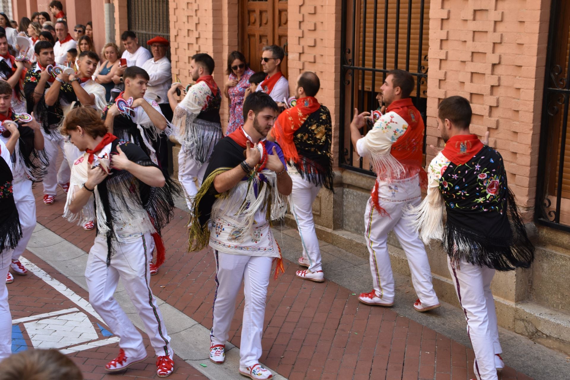 La bajada de Santa Ana y el baile de la gaita, en Cervera
