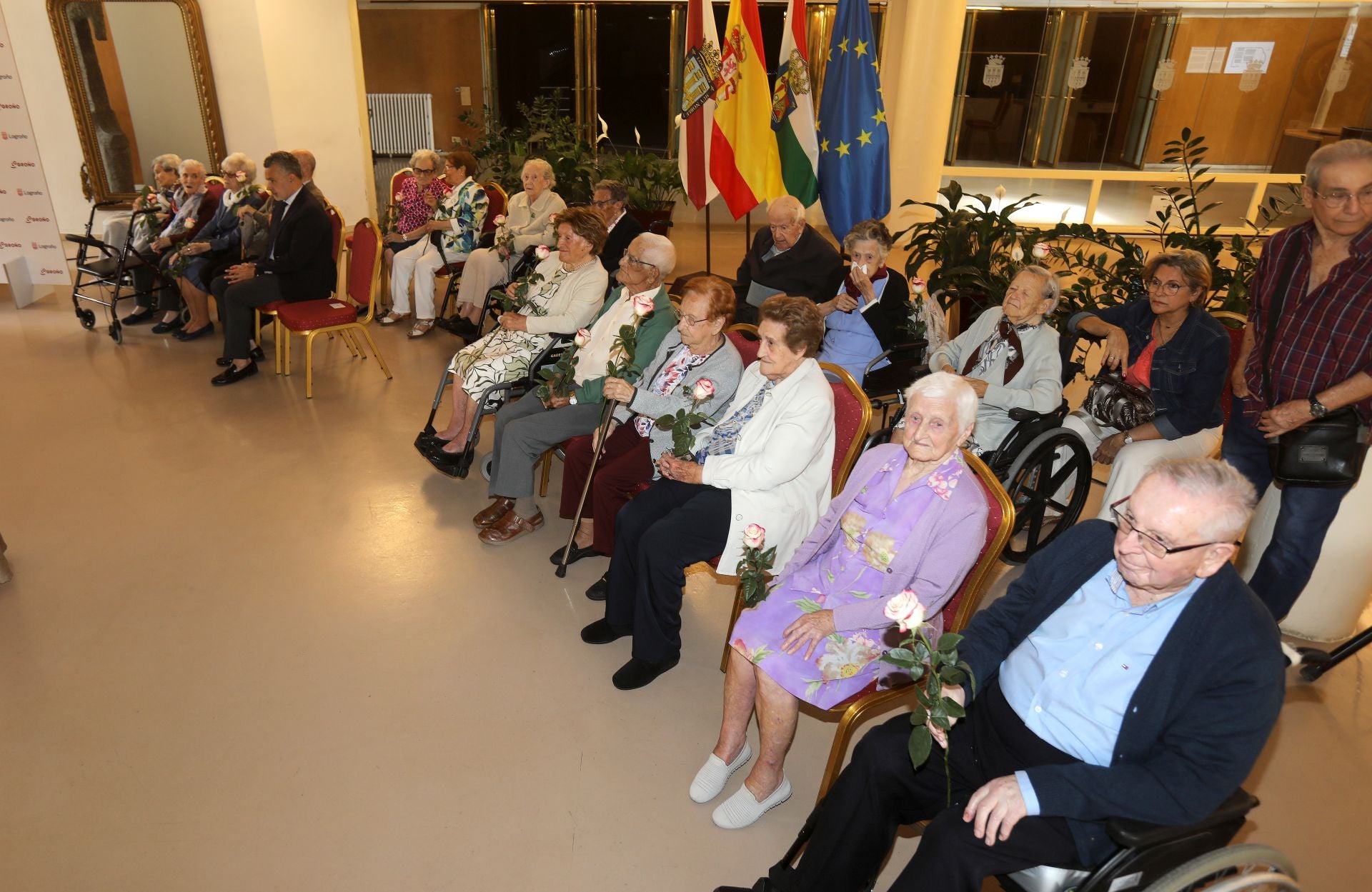 Las imágenes del homenaje a los abuelos de Logroño