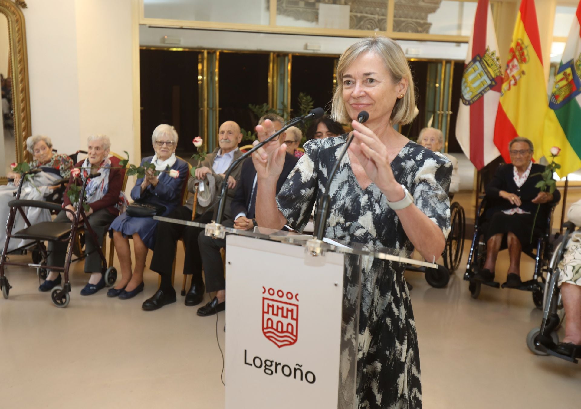 Las imágenes del homenaje a los abuelos de Logroño