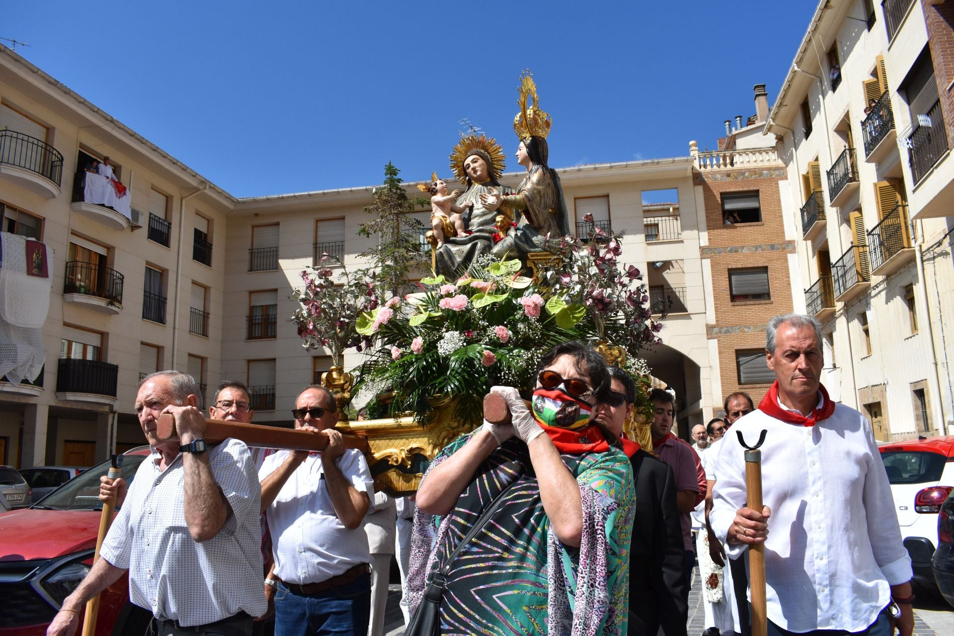 Procesión, misa, gigantes y bailes de la Gaita