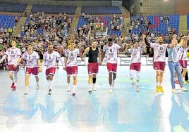 Despedida del Ciudad de Logroño la temporada anterior después de derrotar al Ademar de León.