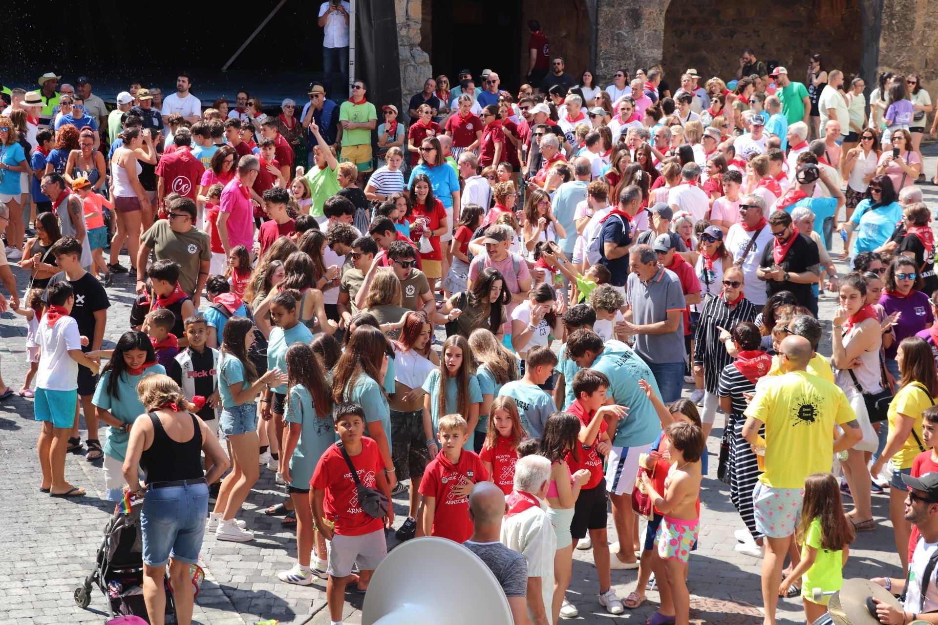 Primer día de las fiestas de Arnedillo