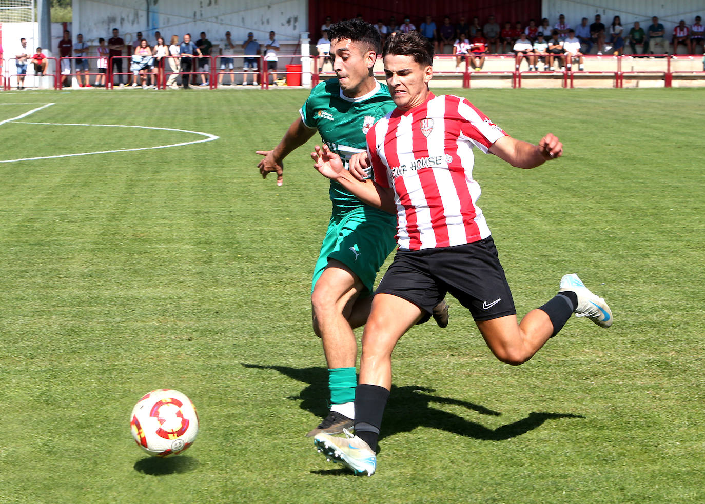 Las imágenes del partido UDL-Náxara