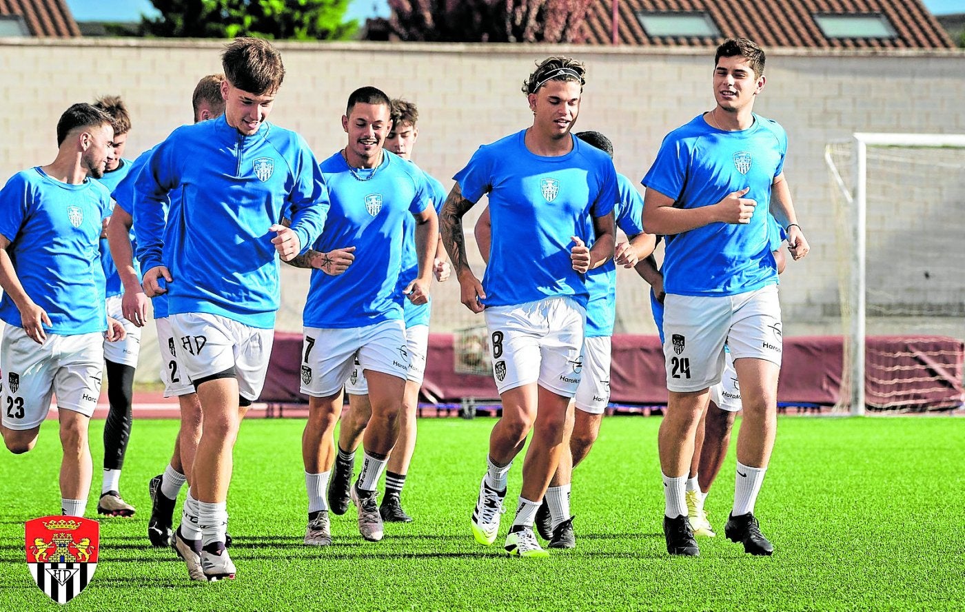 El fútbol riojalteño: pocos, pero bien avenidos
