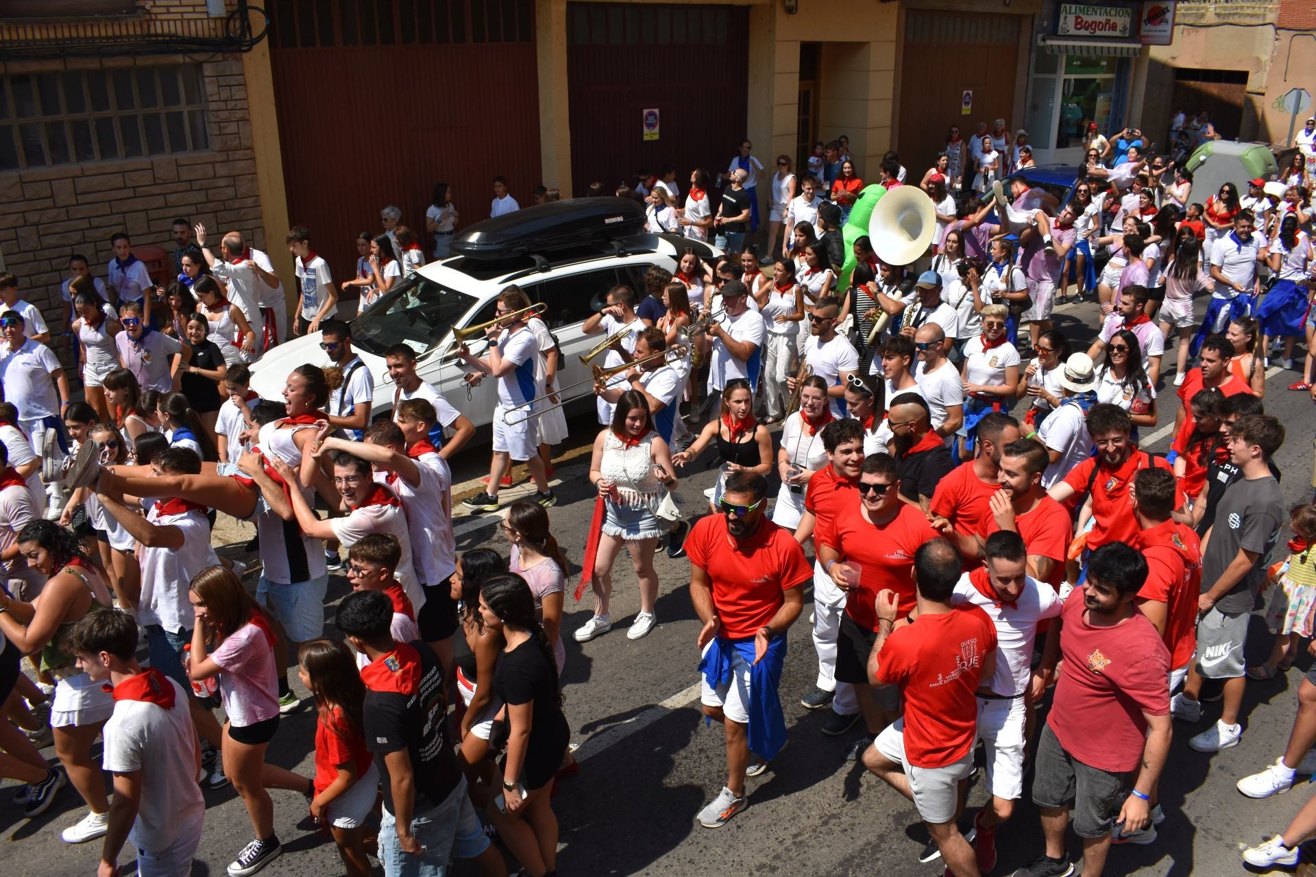 Quel celebra sus fiestas