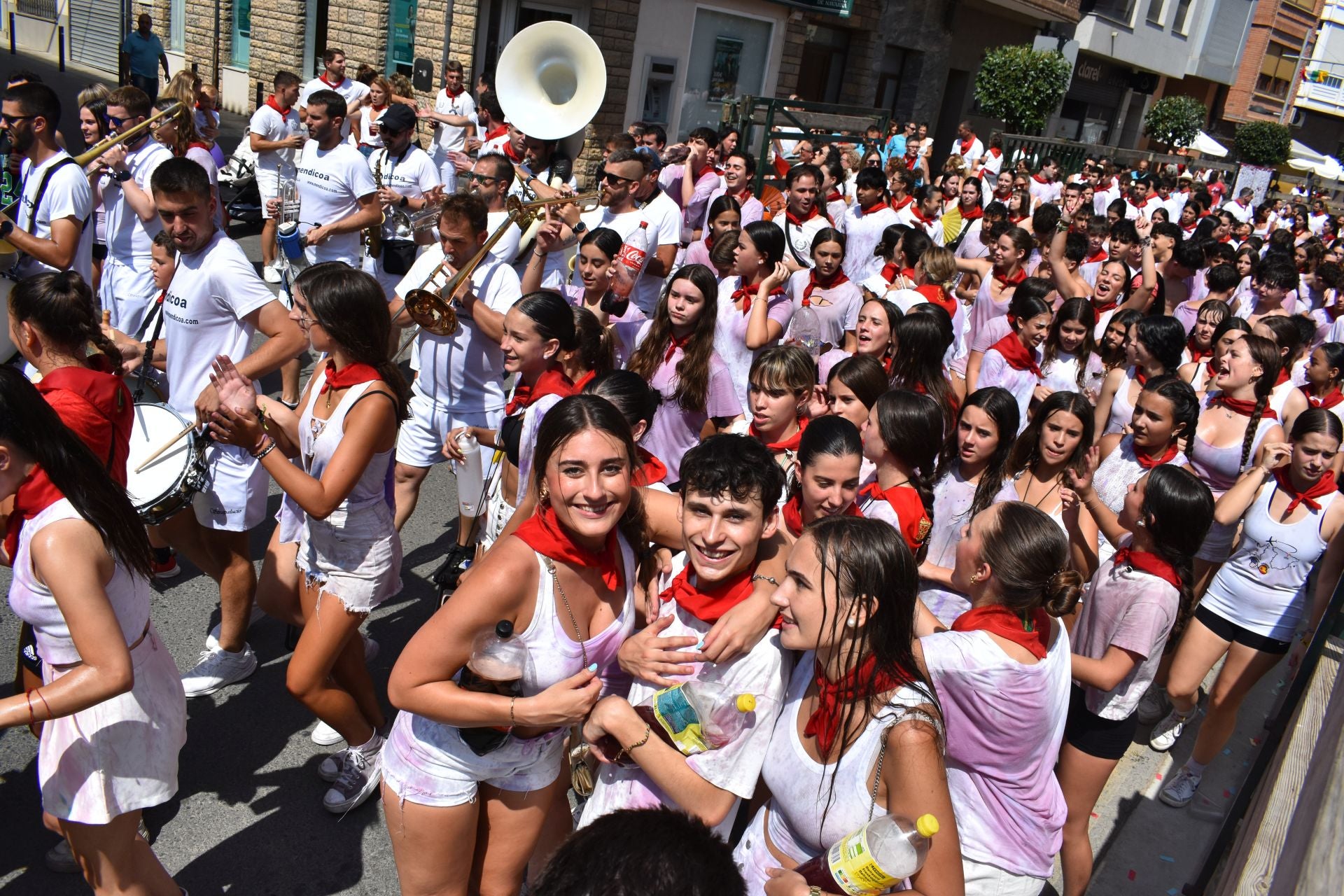 Las imágenes del cohete de las fiestas de Rincón de Soto