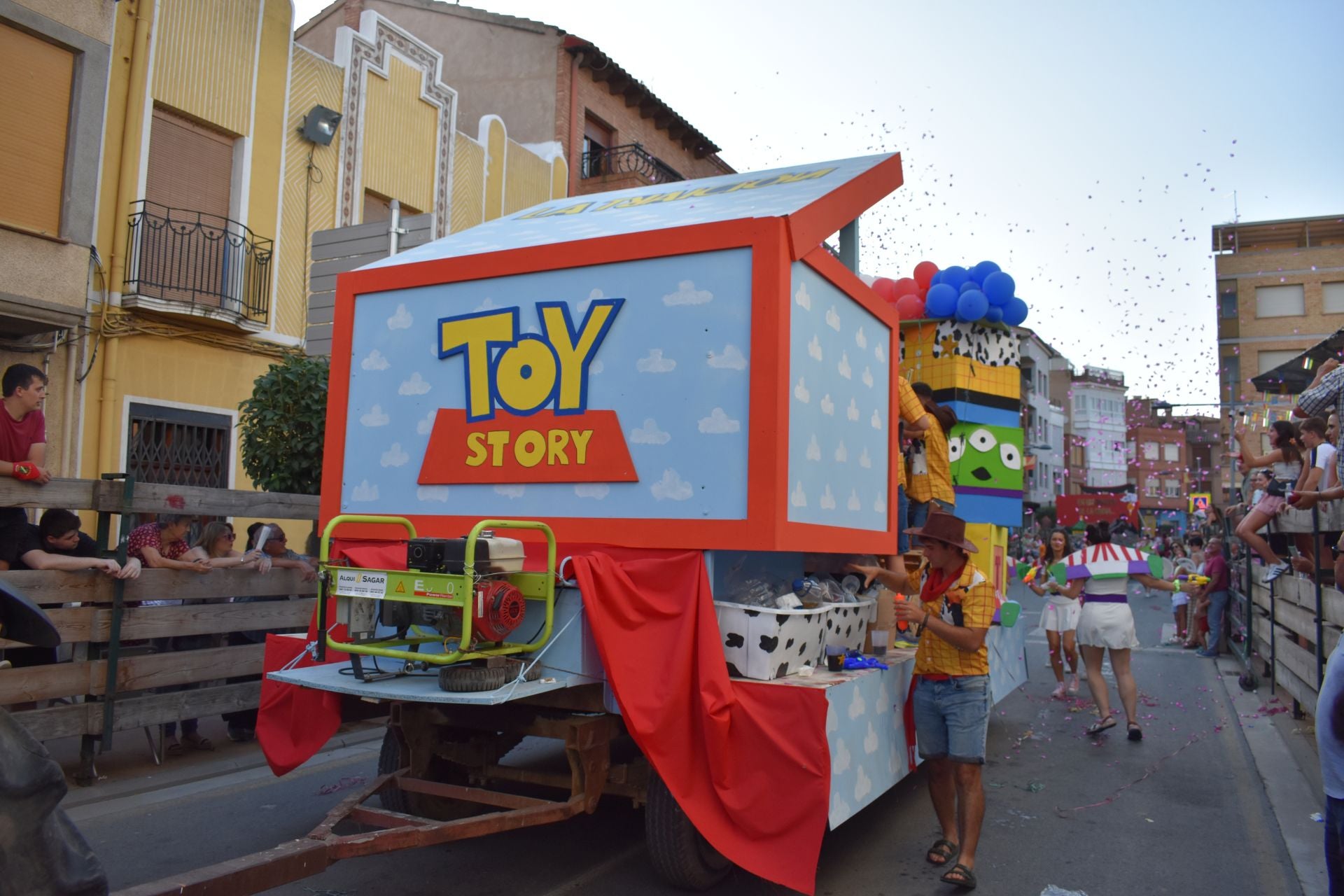 Rincón de Soto disfrutó de las carrozas