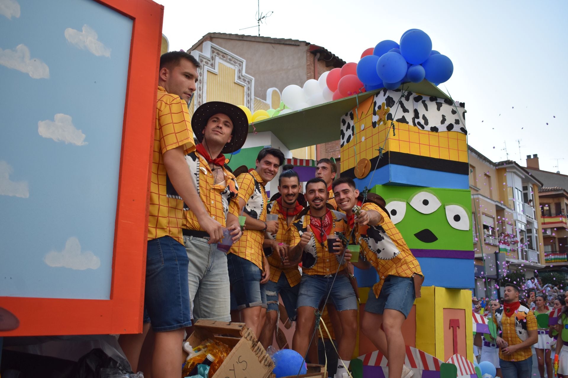 Rincón de Soto disfrutó de las carrozas