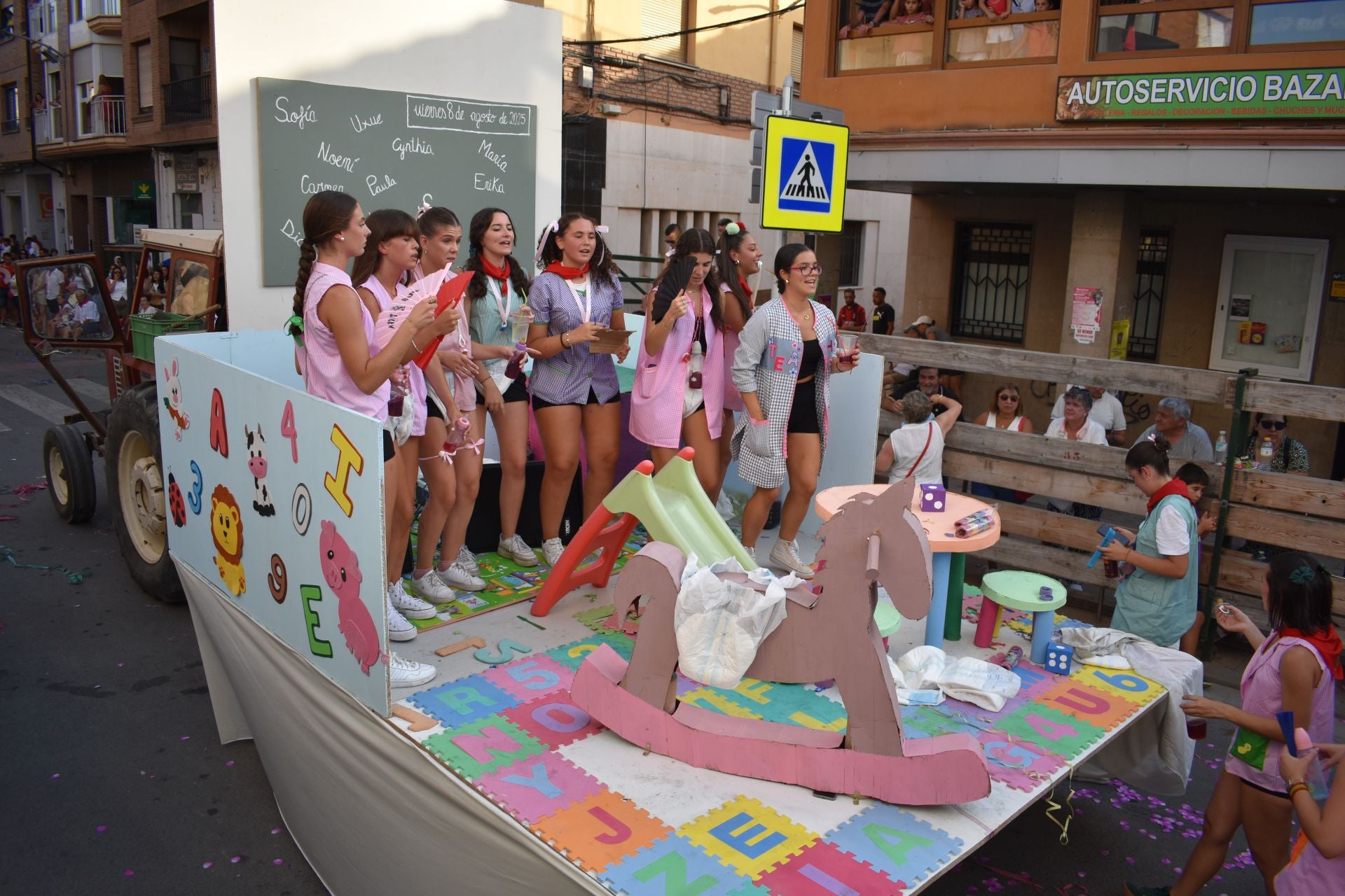 Rincón de Soto disfrutó de las carrozas