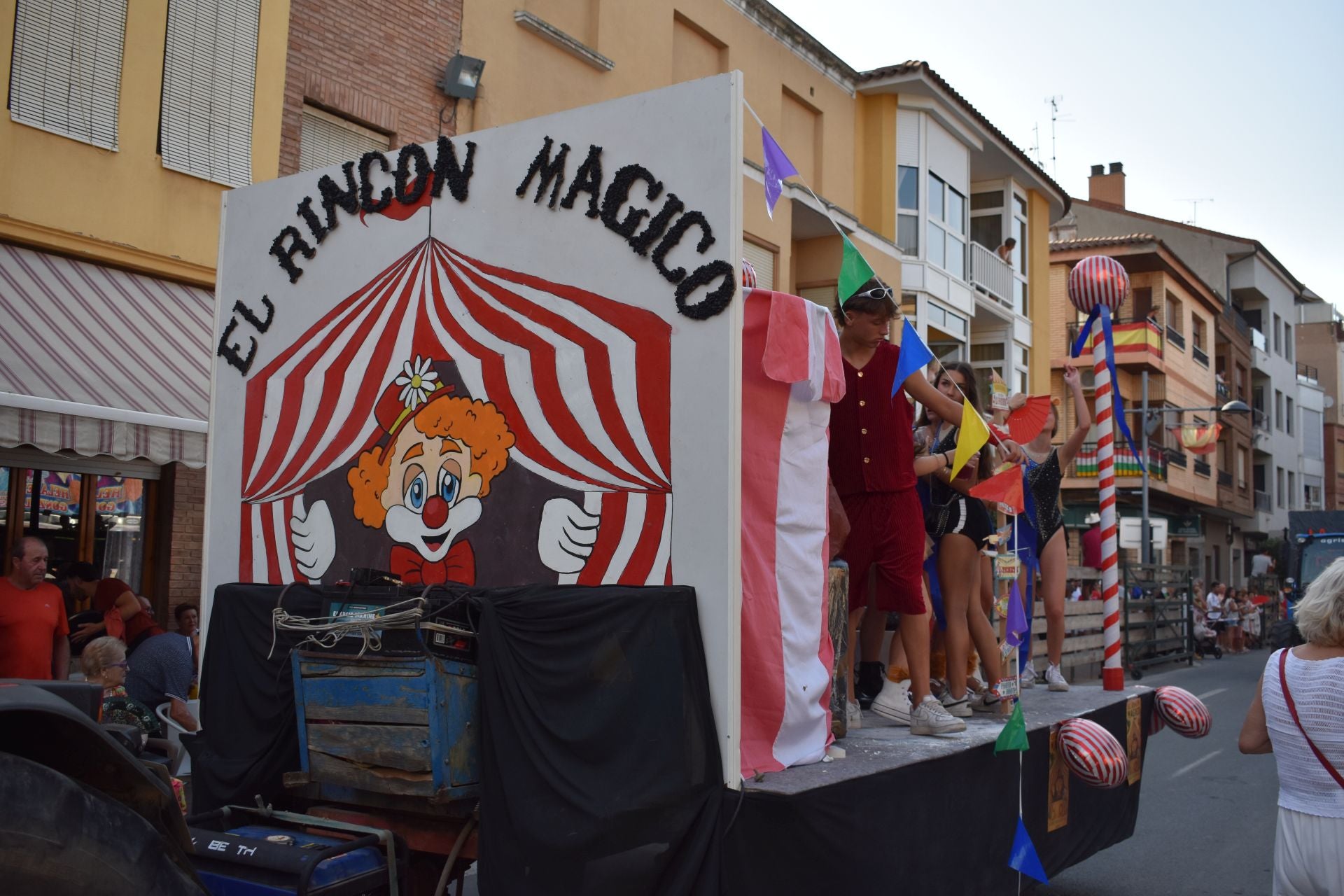 Rincón de Soto disfrutó de las carrozas