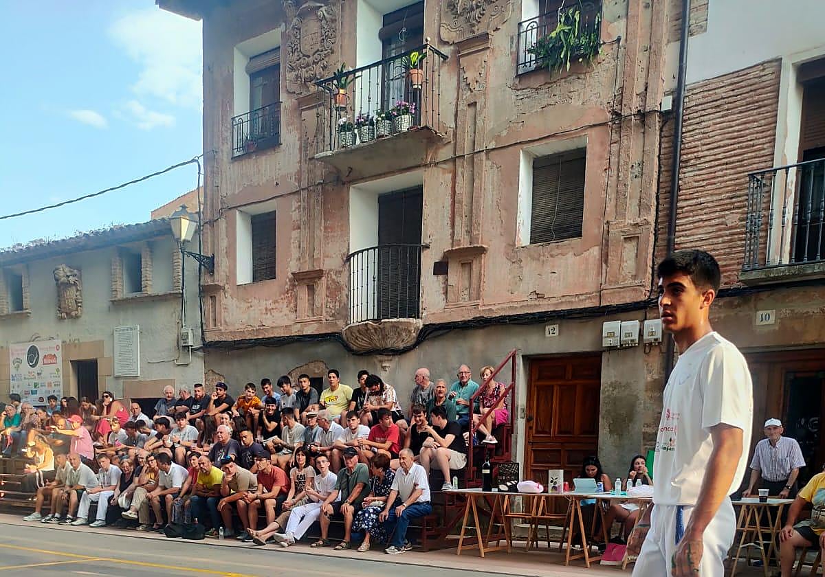 El frontón caracolero volvió a llenarse.