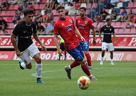 Urki presiona la salida del balón del Numancia