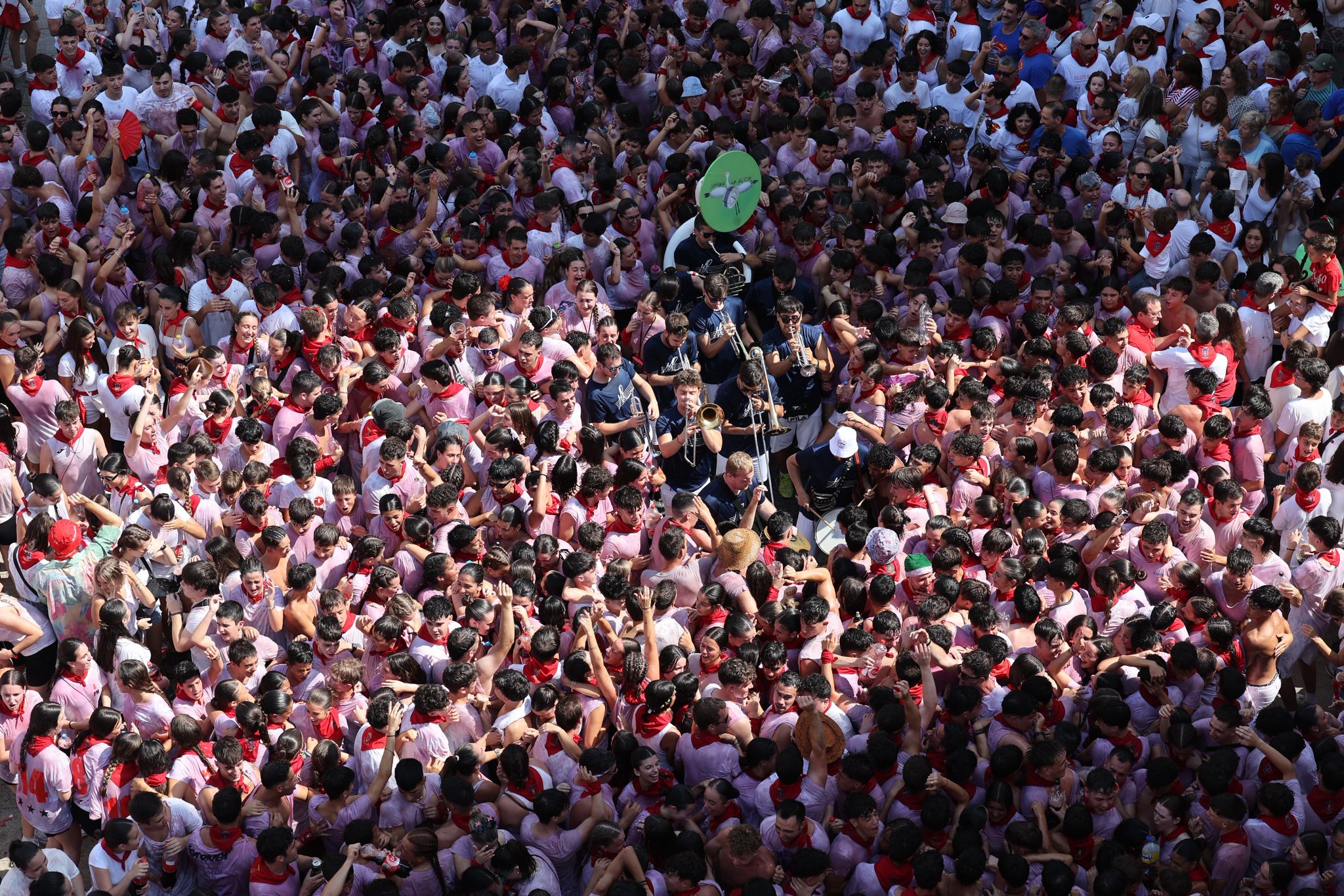 La fiesta se adueña de Alfaro: las imágenes