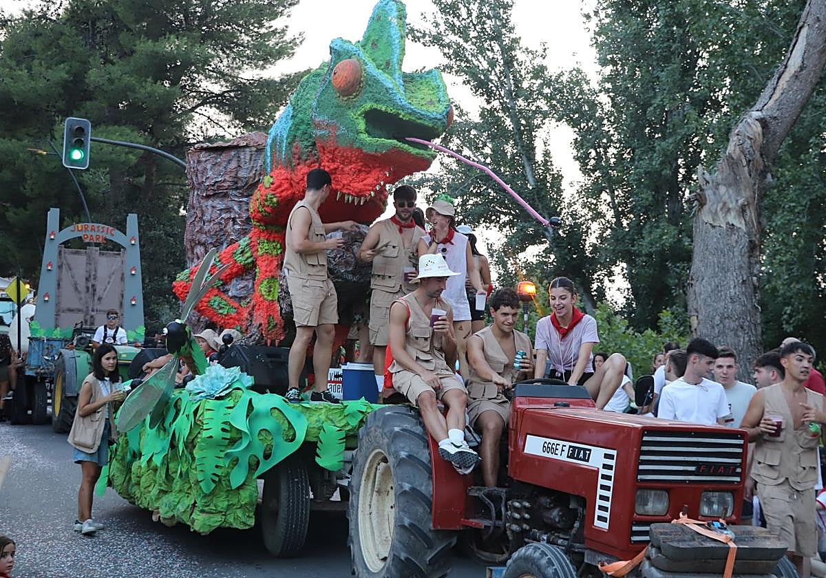 El desfile de carrozas de Alfaro, en imágenes