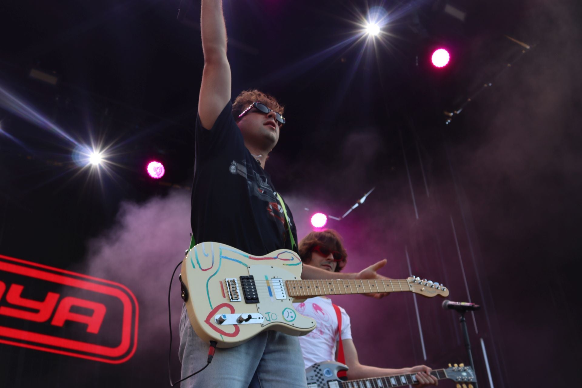 Ambiente festivo en la segunda noche del Ezcaray Fest