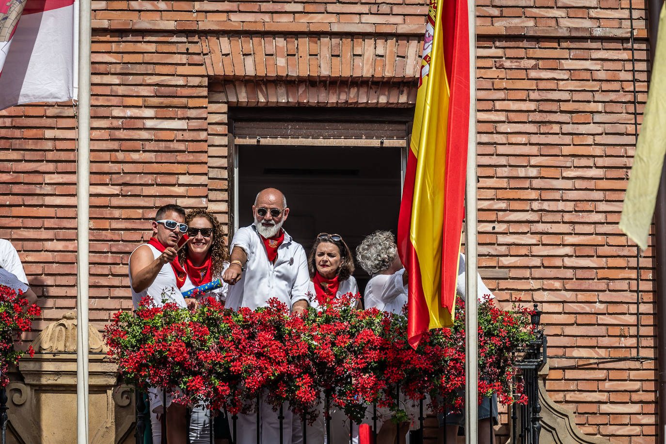 Chupinazo y carrozas: las primeras imágenes de Calahorra en fiestas
