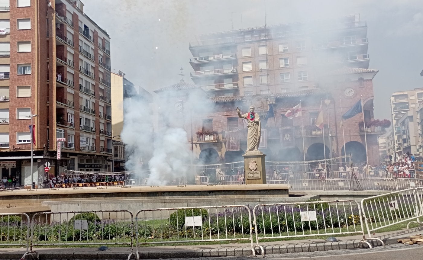 Imagen principal - El mejor brebaje de las fiestas es azul