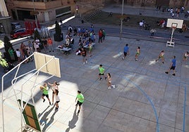 La plaza de España acogerá en varias pistas los partidos del torneo.