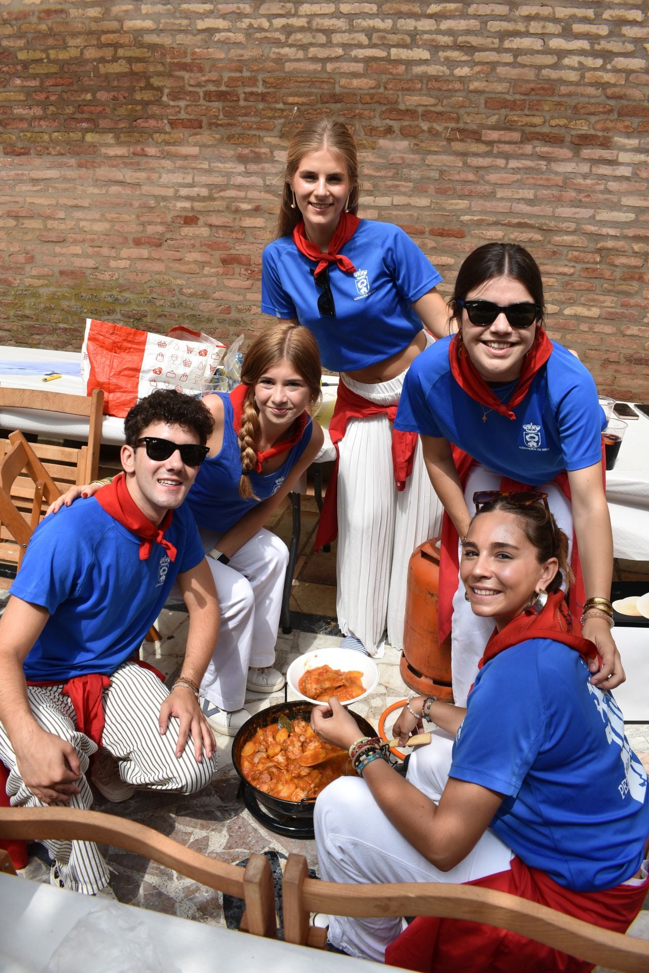 El concurso de calderillos de Aldeanueva reúne a veintidos cuadrillas