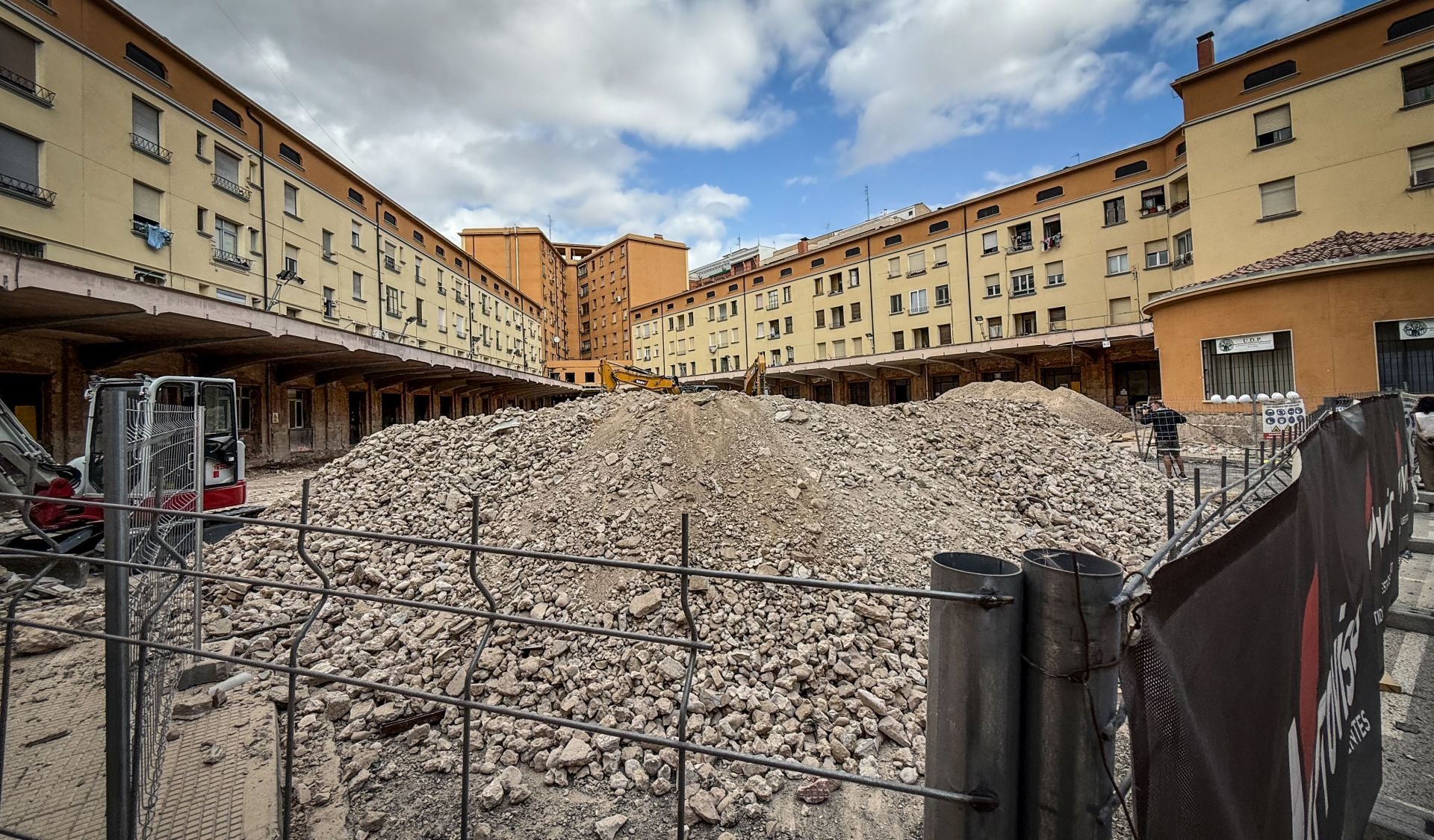 Escombros convertidos en áridos de distintos tamaños para su reutilización.