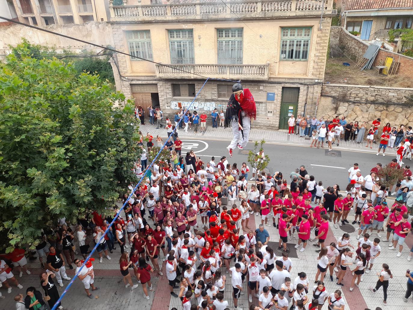 Las imágenes del primer día de fiestas en Cervera